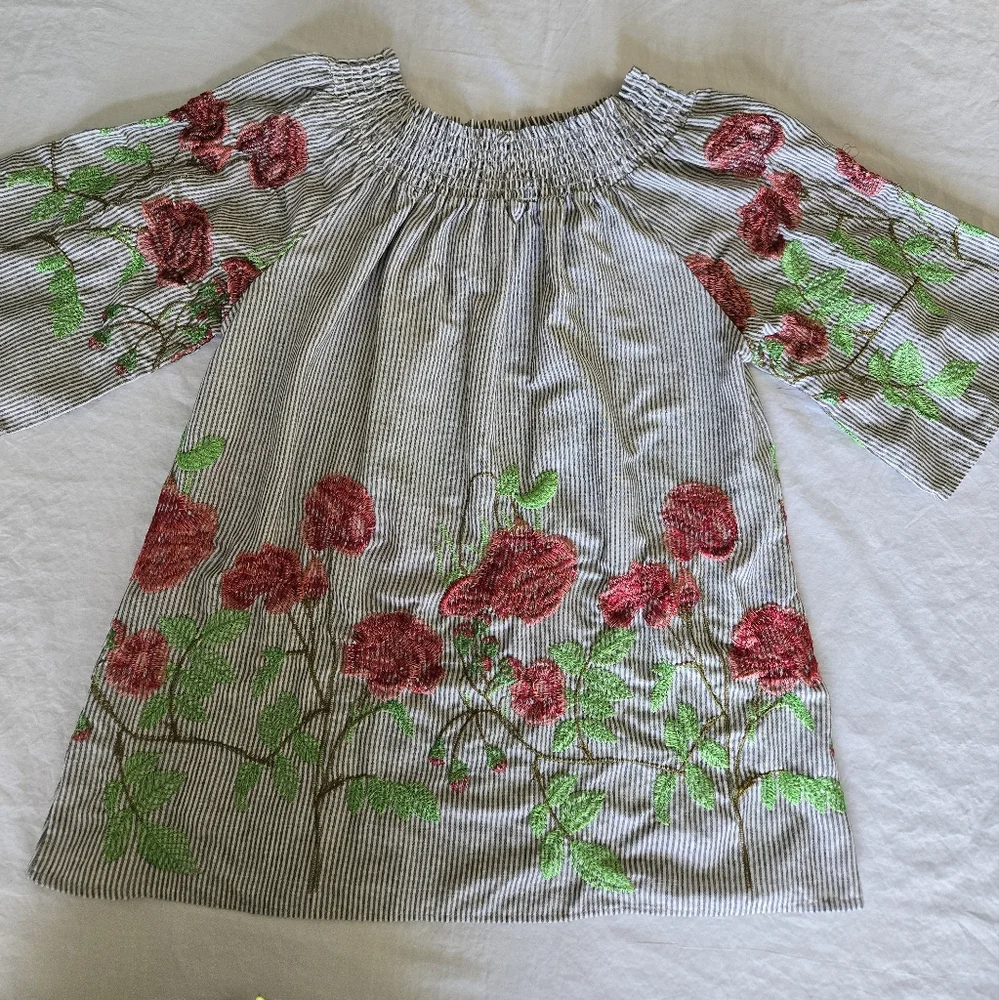 Vintage Floral Embroidered Women's Top - Picture 2 of 7